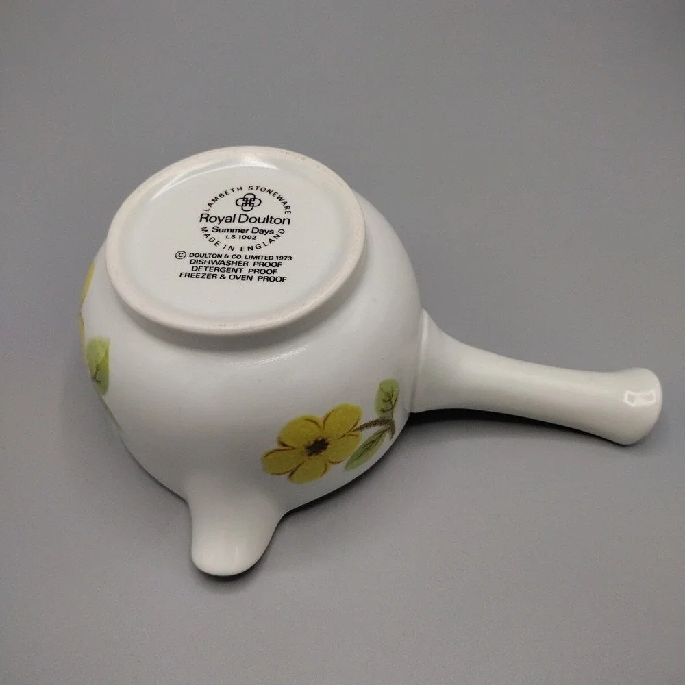 VTG 1973 Lambeth Stoneware Royal Doulton Summer Days Gravy Boat Stick Handle
